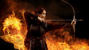 Movies_Hunger_games_catching_fire__hero_is_aiming_046424_